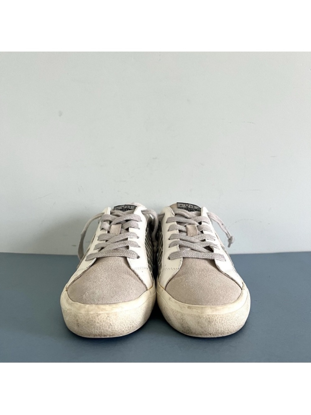 Vintage Havana Ingrid Low Top Sneakers Wild Croc Silver Metallic Fashion Size 8 - Picture 3 of 9